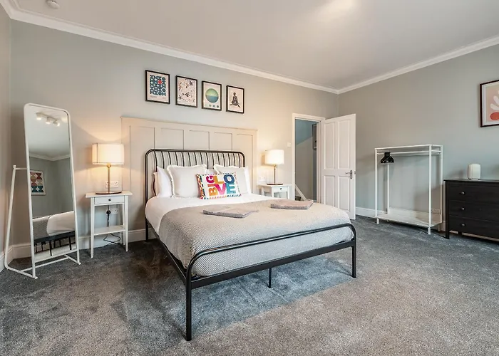 - Garfield - Uk47472 Scarborough